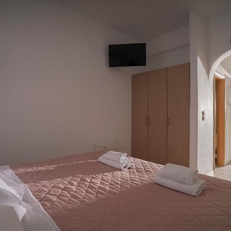 Casa Nostra Mykonos Boutique Rooms & Studios グラストロス エクステリア 写真