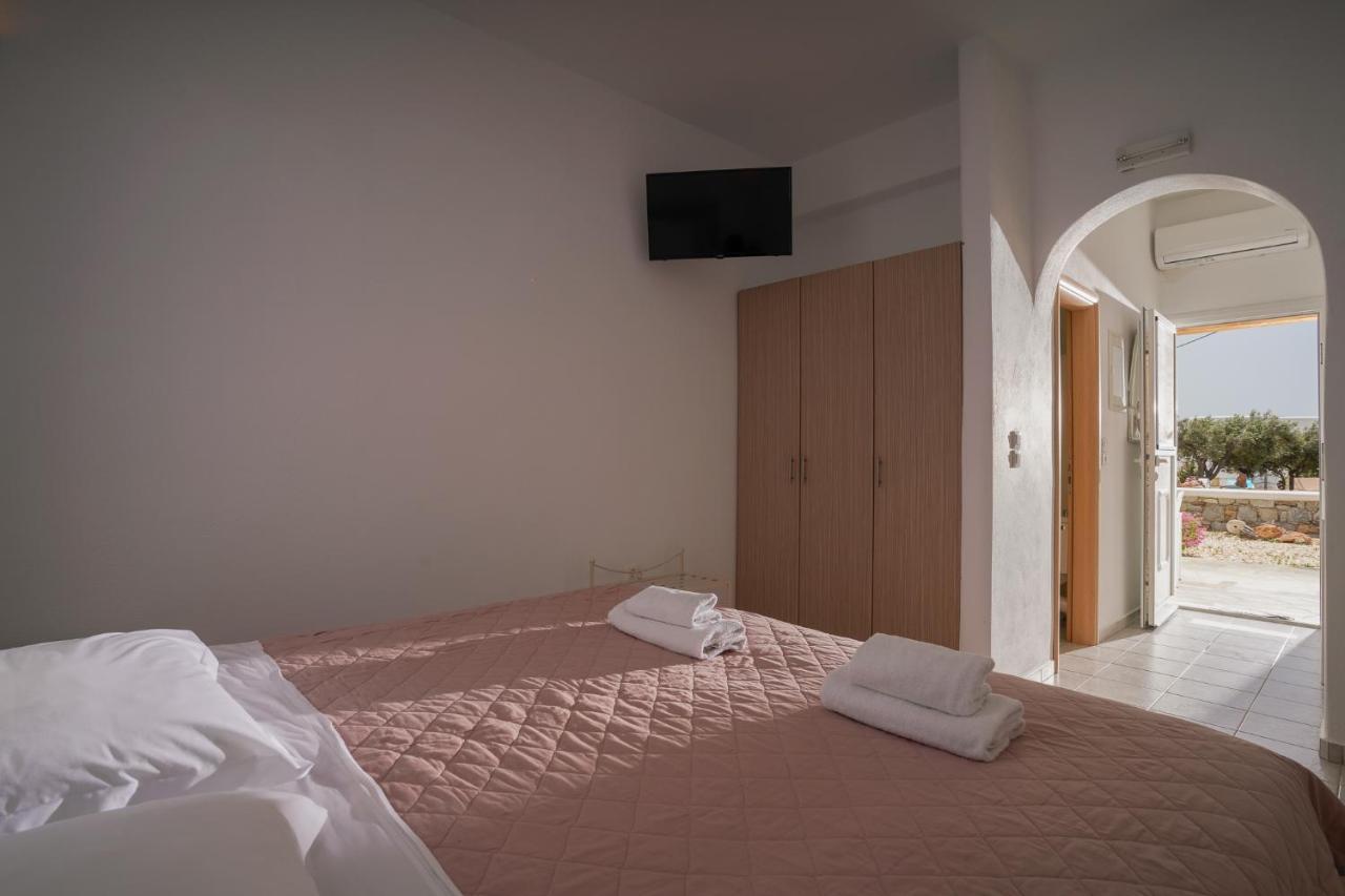 Casa Nostra Mykonos Boutique Rooms & Studios グラストロス エクステリア 写真