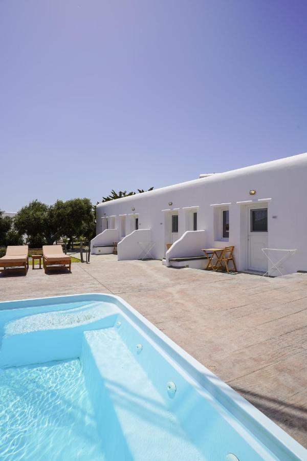 Casa Nostra Mykonos Boutique Rooms & Studios グラストロス エクステリア 写真