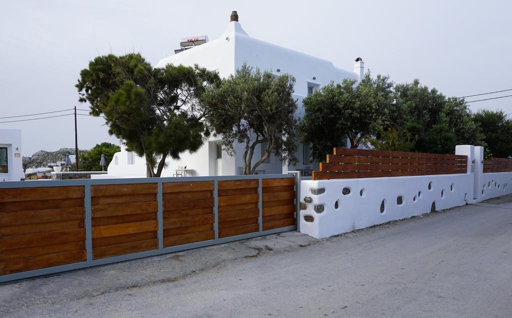 Casa Nostra Mykonos Boutique Rooms & Studios グラストロス エクステリア 写真