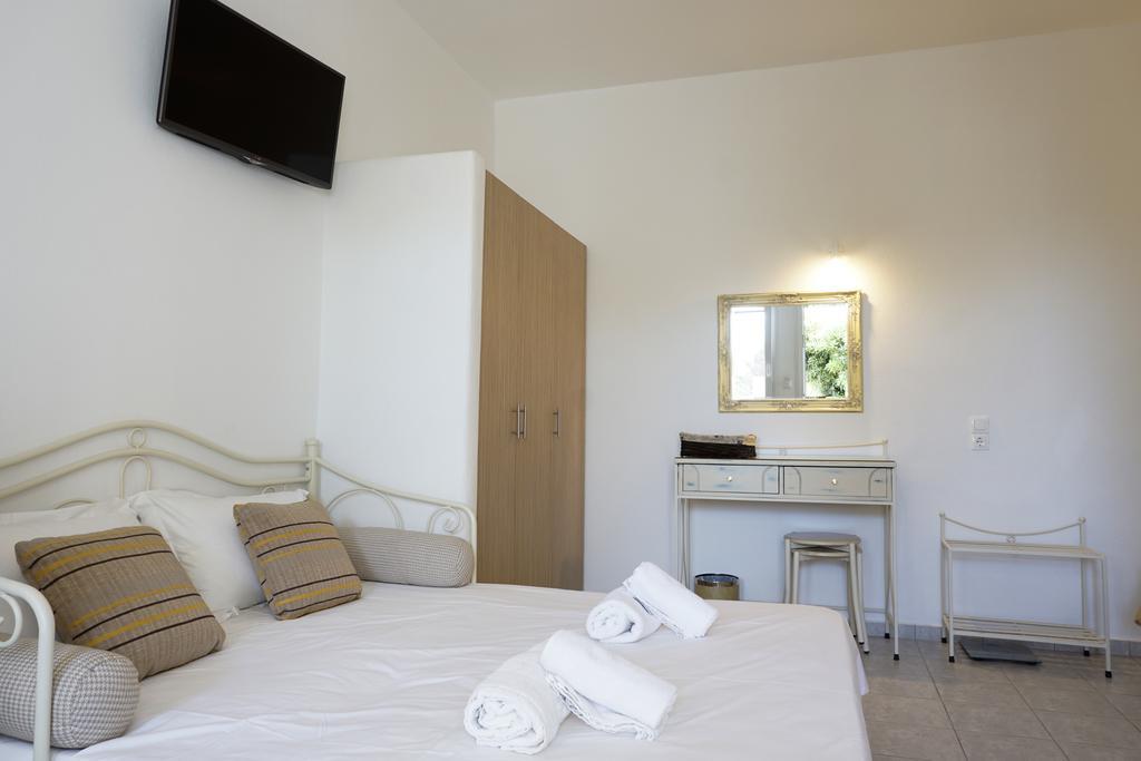 Casa Nostra Mykonos Boutique Rooms & Studios グラストロス エクステリア 写真