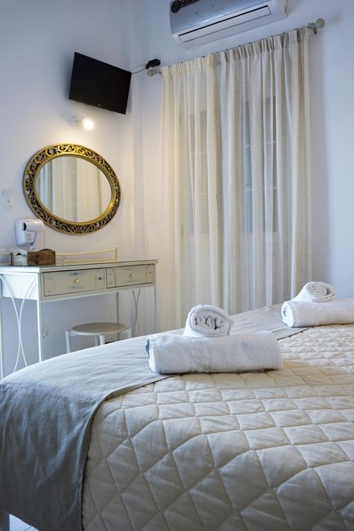 Casa Nostra Mykonos Boutique Rooms & Studios グラストロス エクステリア 写真
